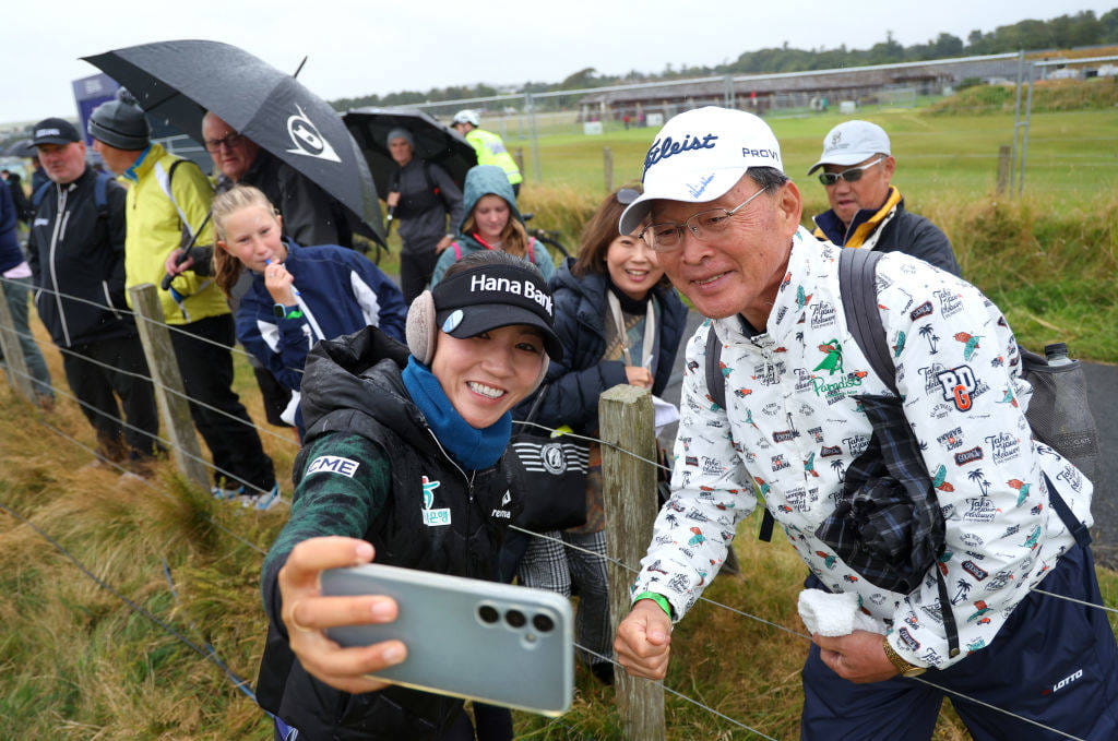 Lydia Ko of New Zealand takes a selfie with a fan during a Pro-Am ahead of the AIG Women